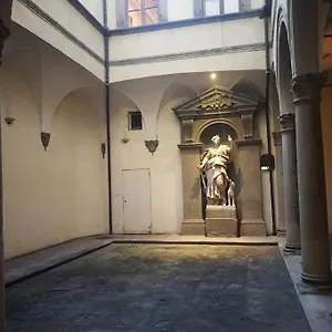 Boheme Caratteristico A Pochi Passi Dal Duomo Apartamento