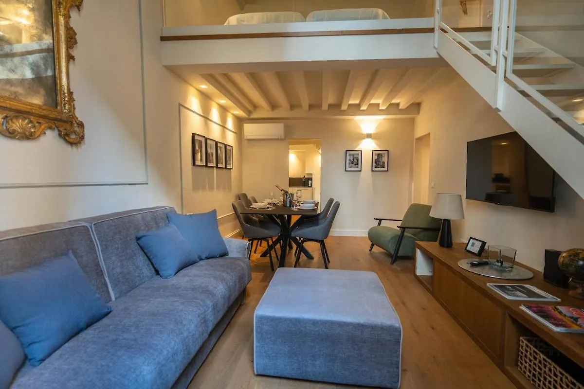 Maison Luxury Suite - Duomo Florence Apartment